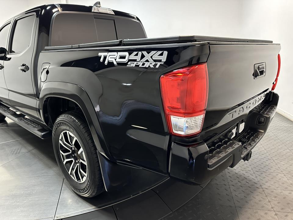 2021 Toyota Tacoma 4WD TRD Sport 10