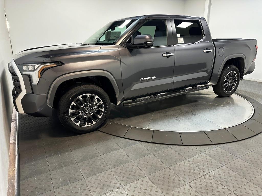 2025 Toyota Tundra 4WD Limited 5