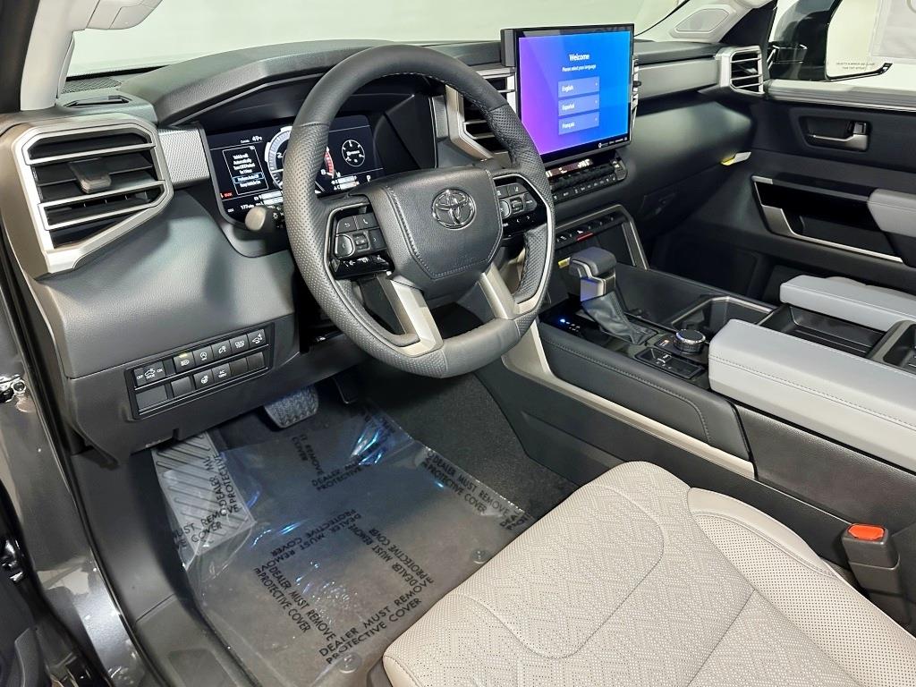 2025 Toyota Tundra 4WD Limited 17