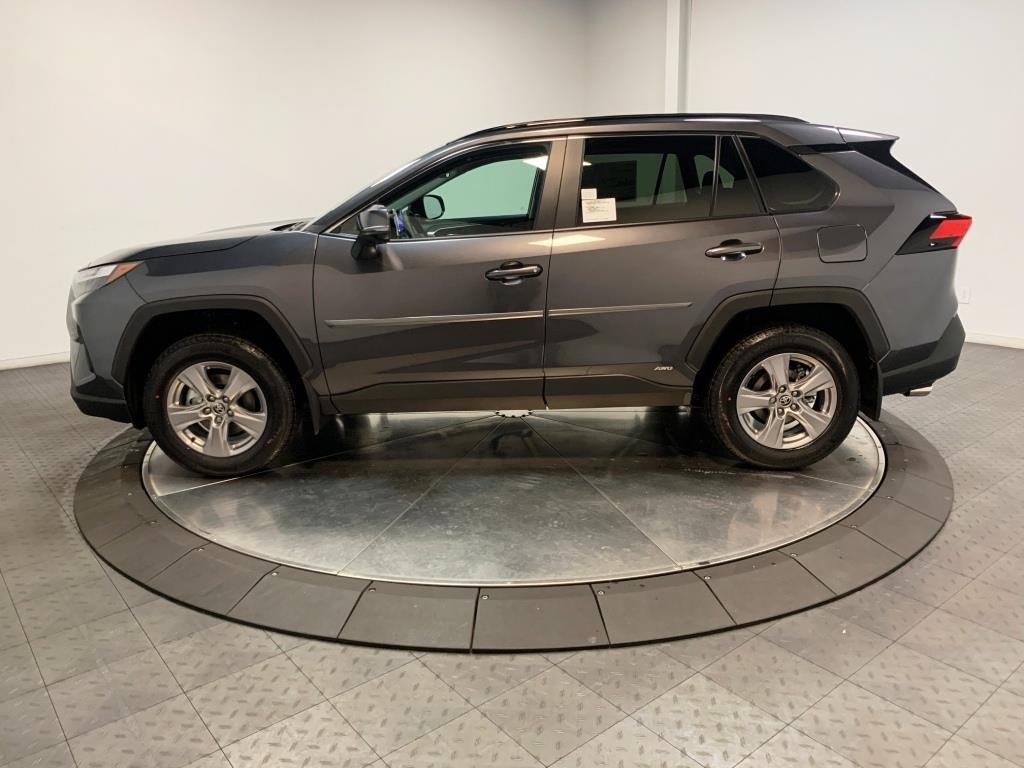 2024 Toyota RAV4 Hybrid XLE 5