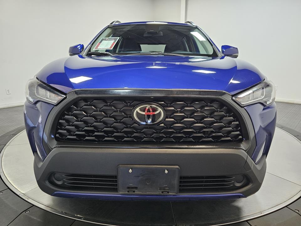 2022 Toyota Corolla Cross LE 5