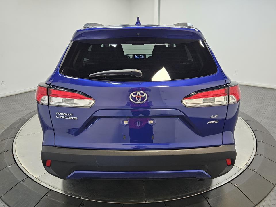 2022 Toyota Corolla Cross LE 11