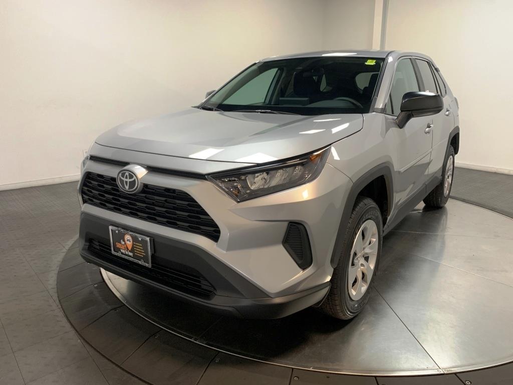 2024 Toyota RAV4 LE 4