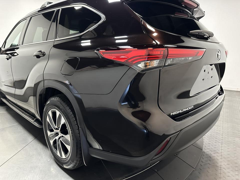 2021 Toyota Highlander XLE 10