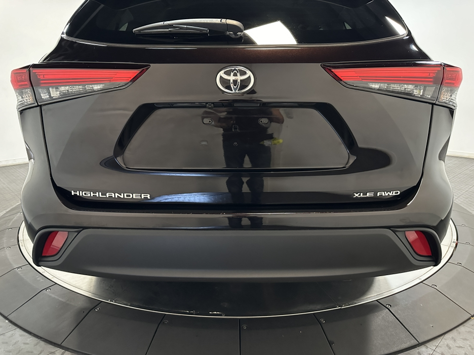 2021 Toyota Highlander XLE 12