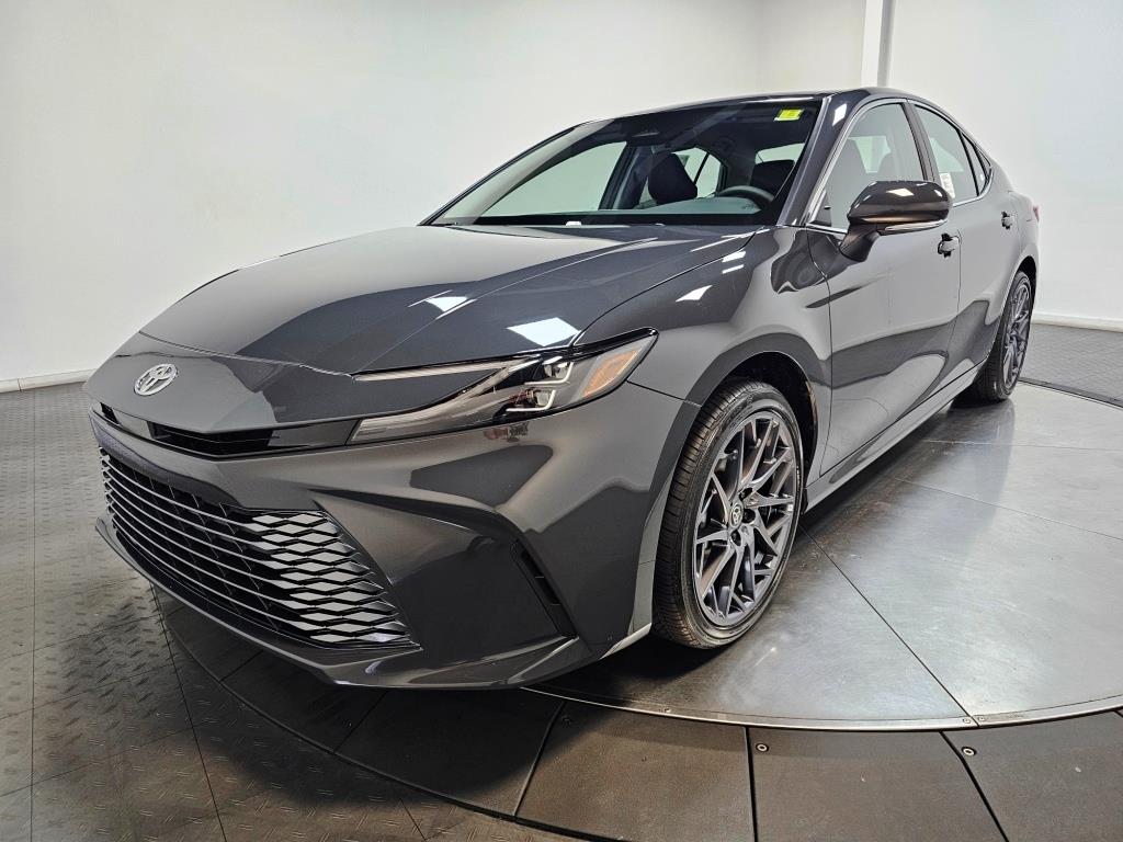 2025 Toyota Camry XLE 4