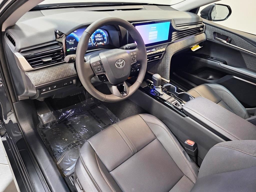 2025 Toyota Camry XLE 15