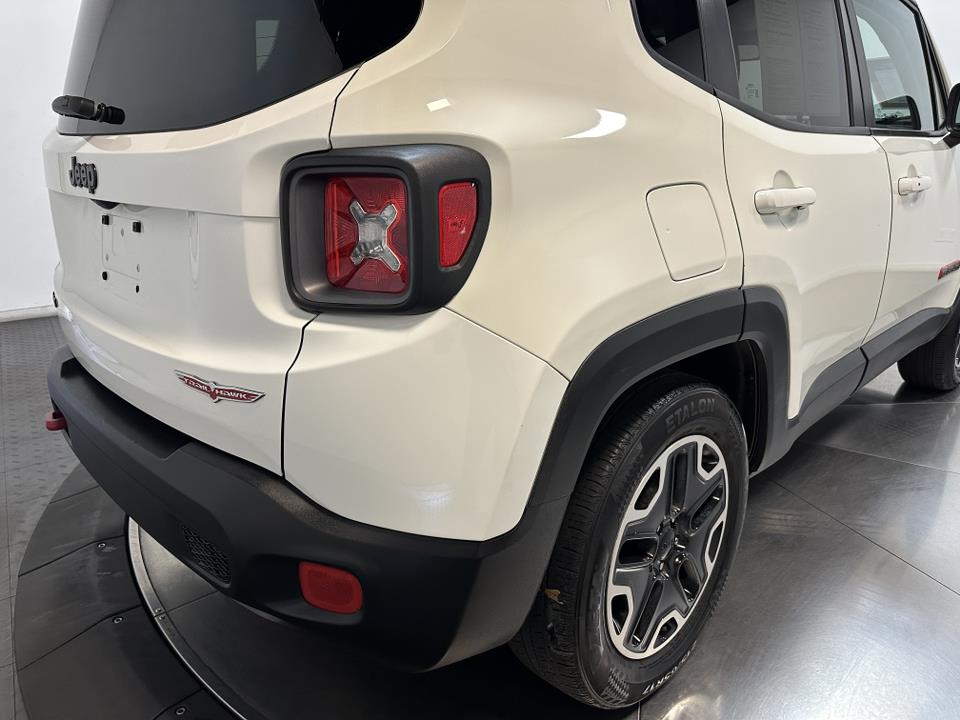 2016 Jeep Renegade Trailhawk 14