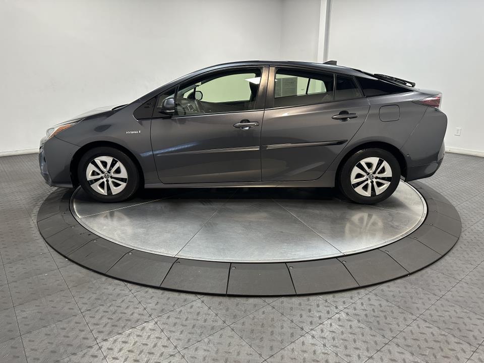 2017 Toyota Prius Two 5