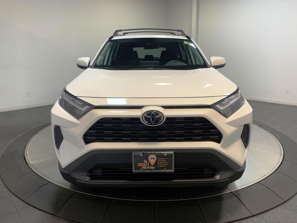 2024 Toyota RAV4 XLE 3