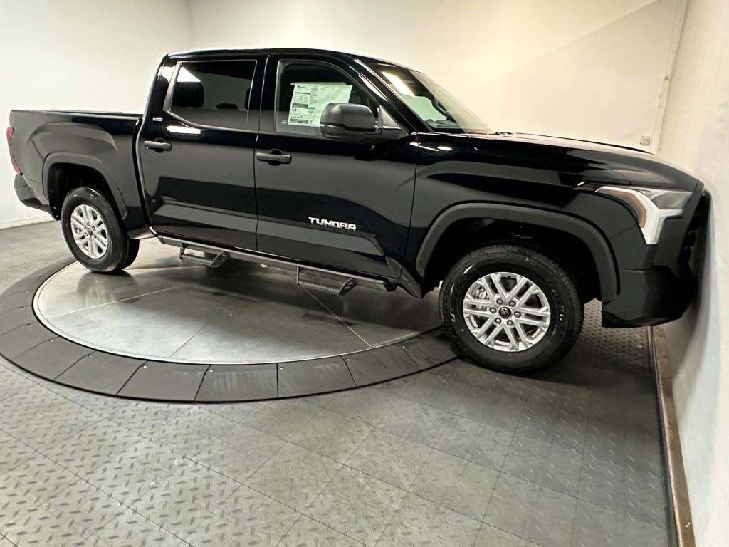 2025 Toyota Tundra 4WD SR5 10