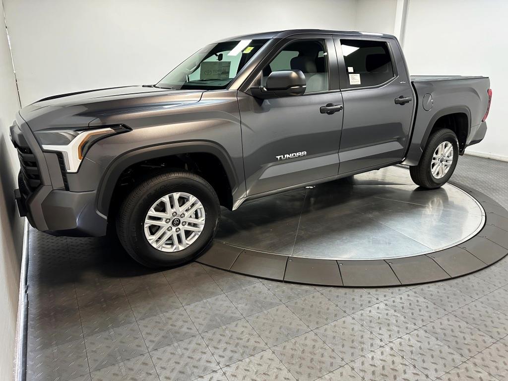 2025 Toyota Tundra 4WD SR5 5