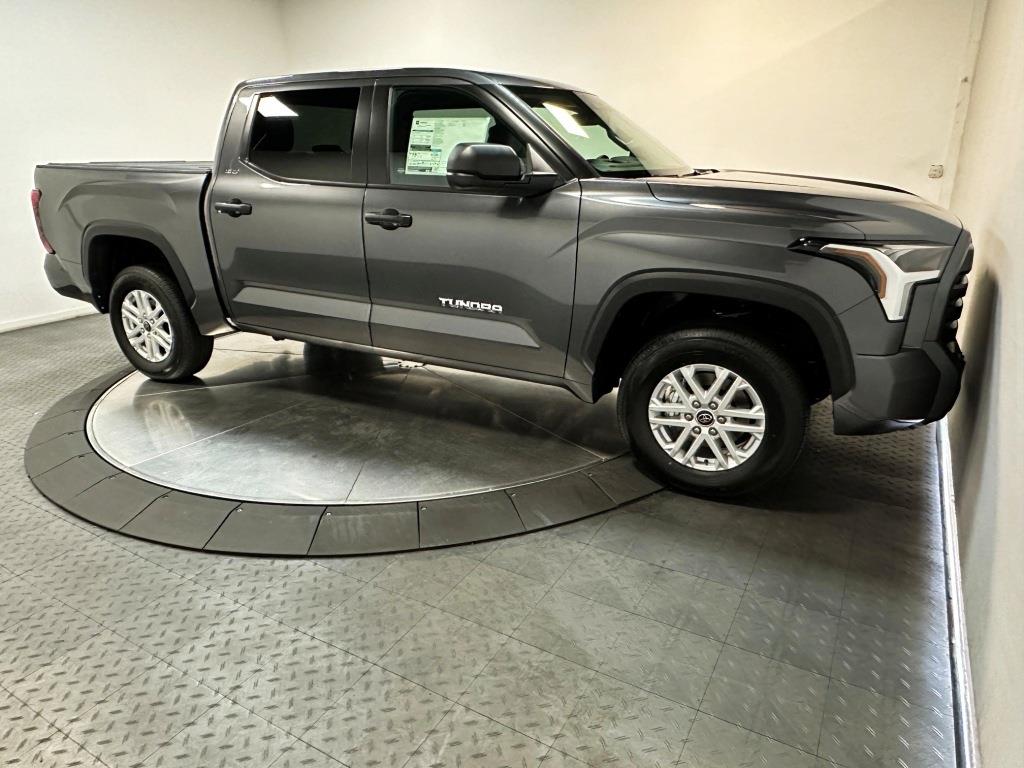 2025 Toyota Tundra 4WD SR5 10