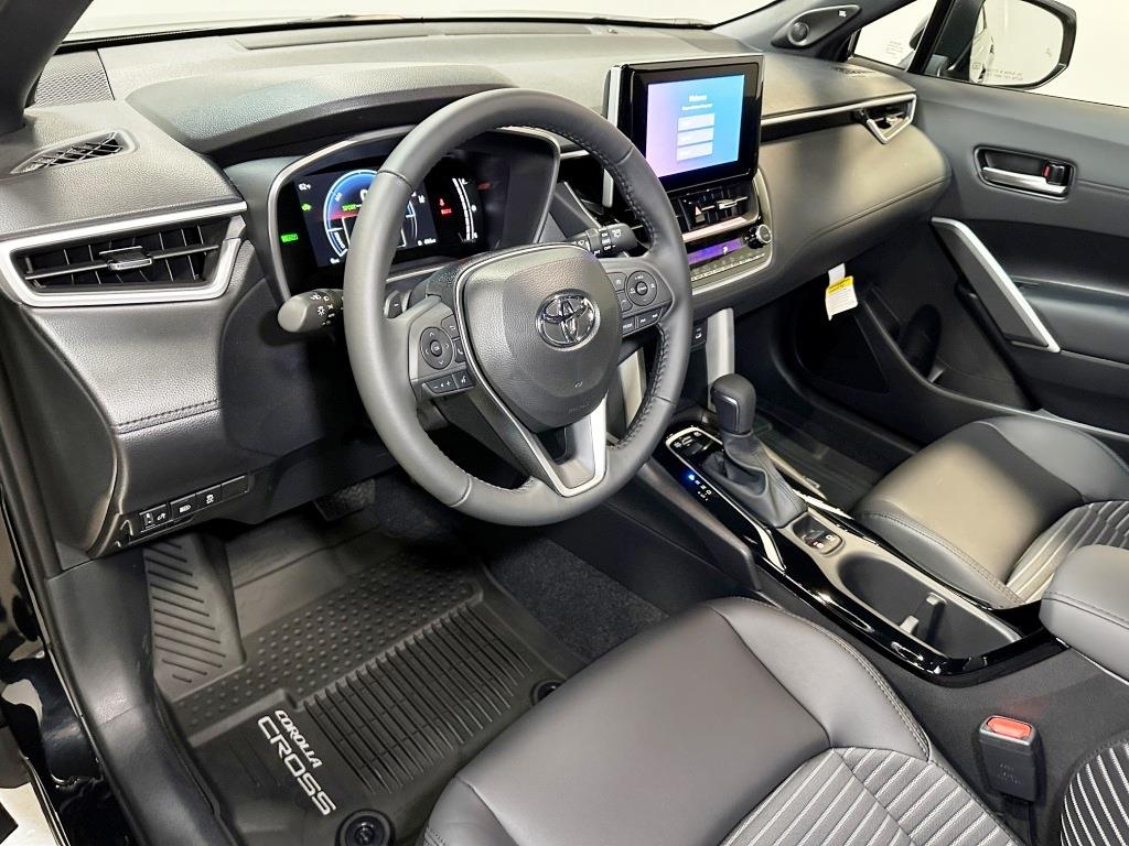 2024 Toyota Corolla Cross Hybrid XSE 15