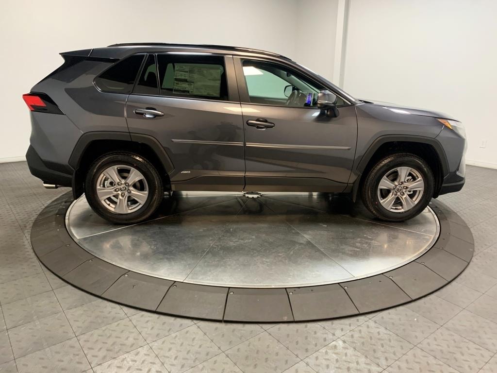 2024 Toyota RAV4 Hybrid XLE Premium 9