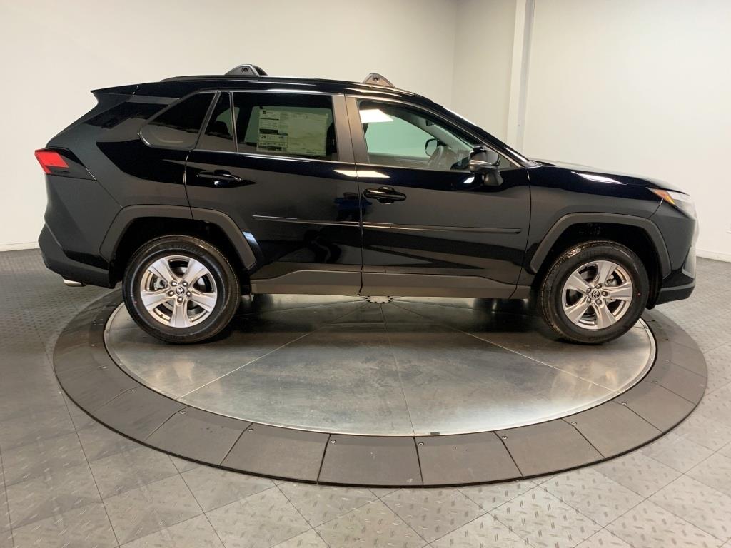 2024 Toyota RAV4 XLE 9