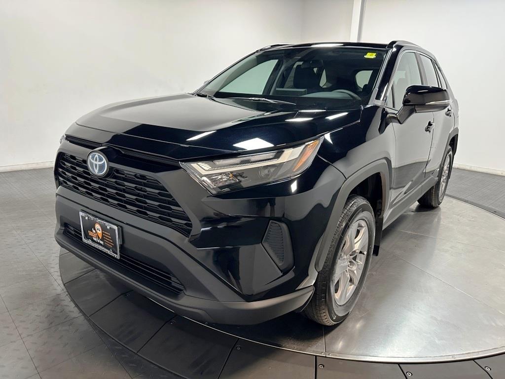 2024 Toyota RAV4 Hybrid XLE 4