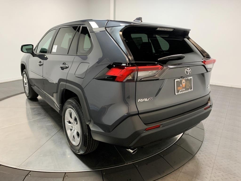 2024 Toyota RAV4 LE 6