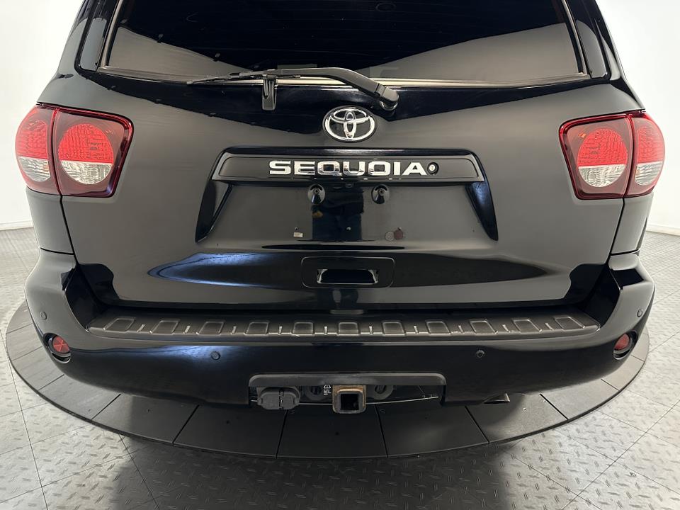 2019 Toyota Sequoia SR5 12