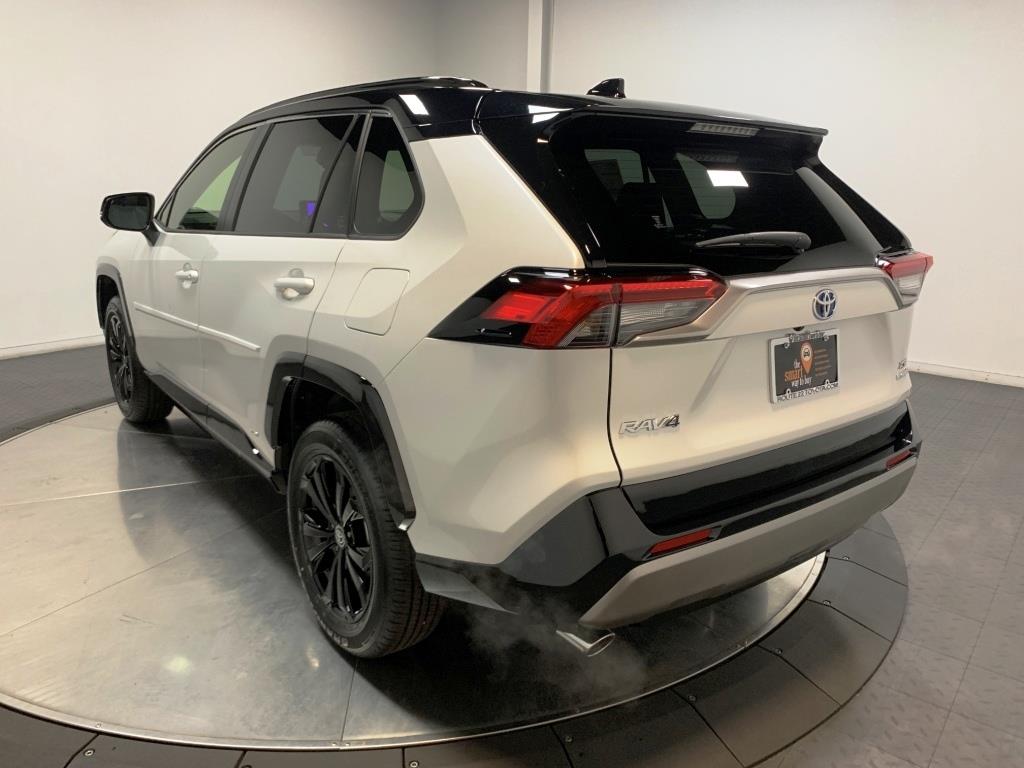 2024 Toyota RAV4 Hybrid XSE 7