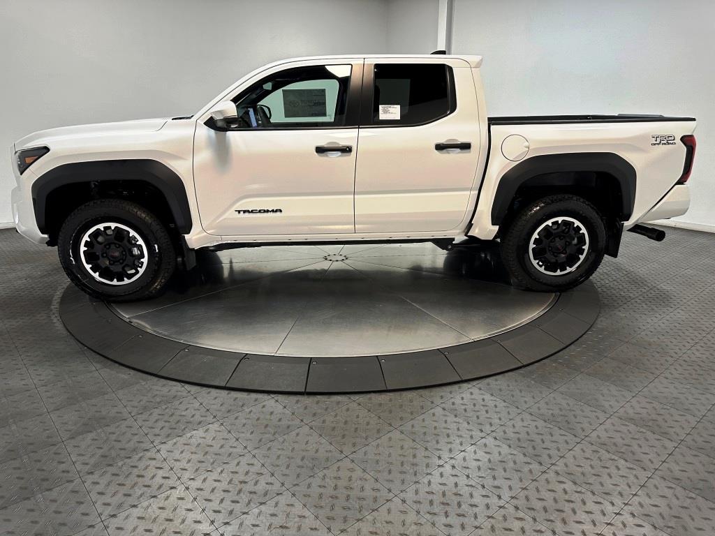 2024 TOYOTA TACOMA TRD Off Road 5