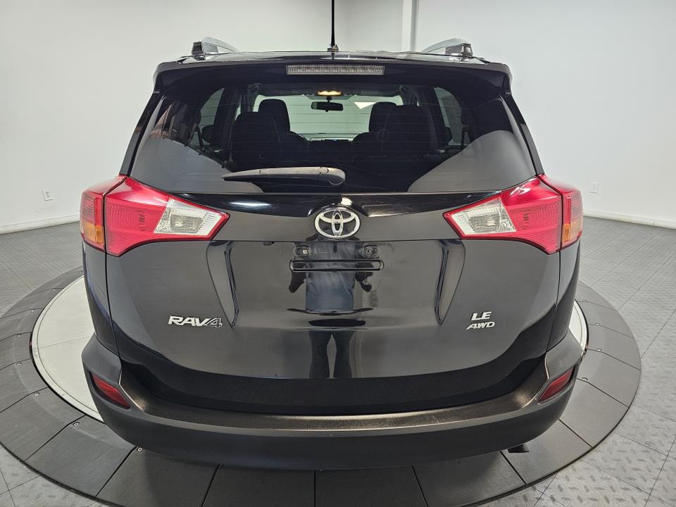 2015 Toyota RAV4 LE 11