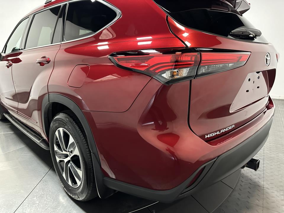 2022 Toyota Highlander XLE 10