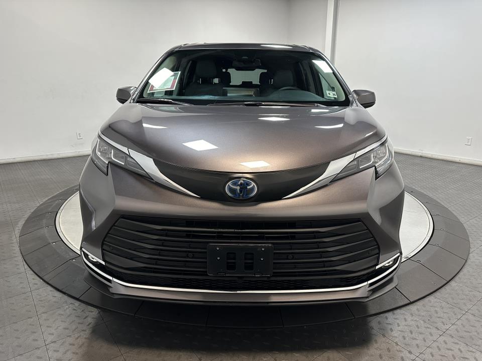 2021 Toyota Sienna XLE 4