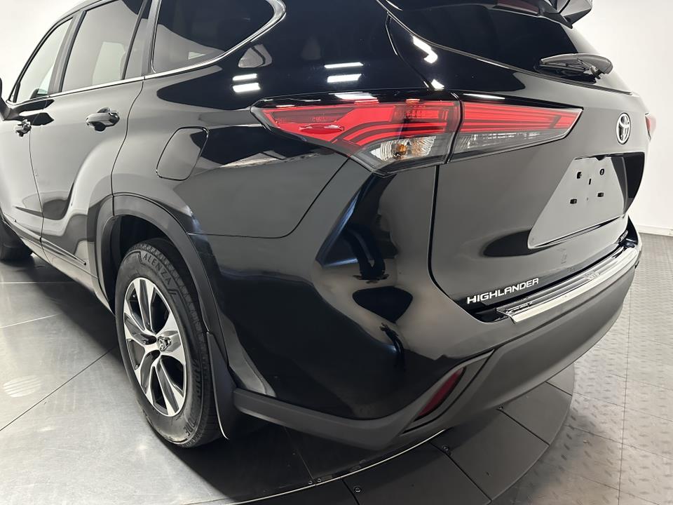 2023 Toyota Highlander XLE 10