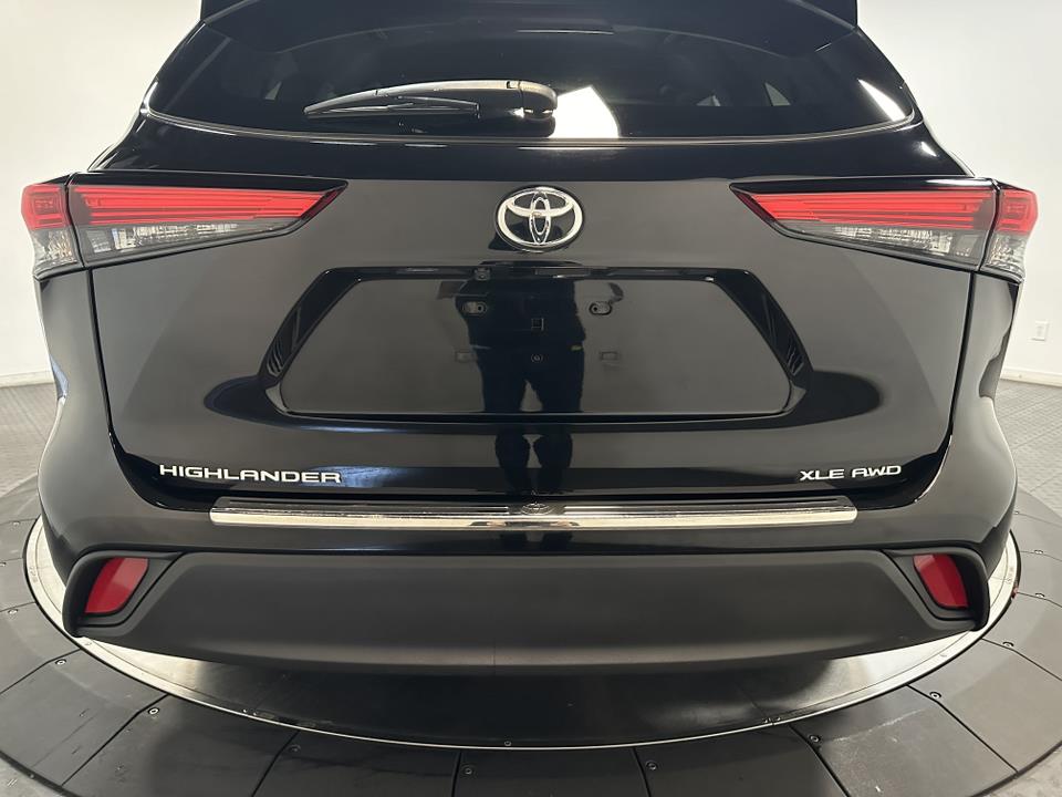 2023 Toyota Highlander XLE 12