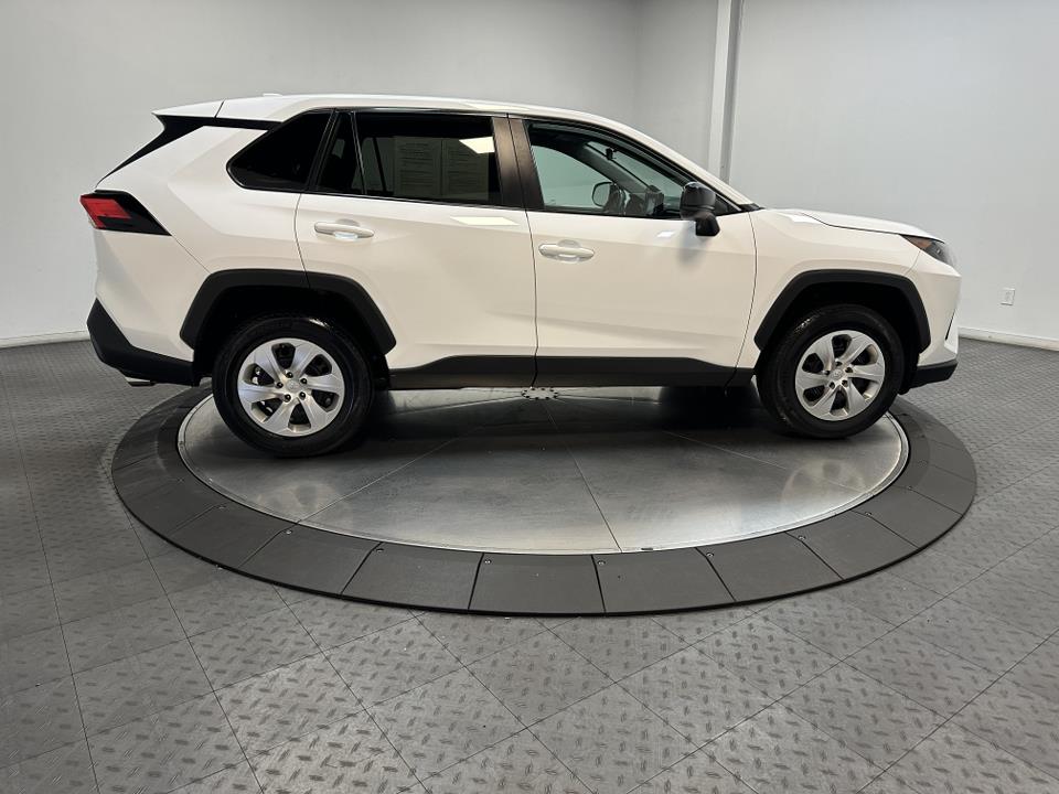 2022 Toyota RAV4 LE 15