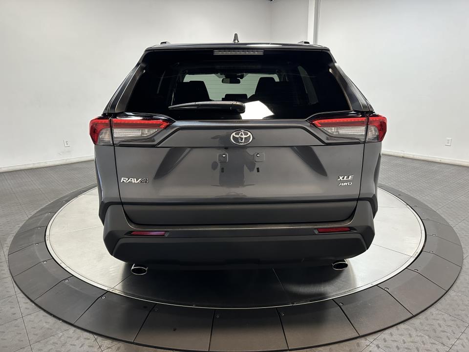 2021 Toyota RAV4 XLE 11