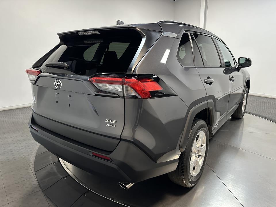 2021 Toyota RAV4 XLE 13