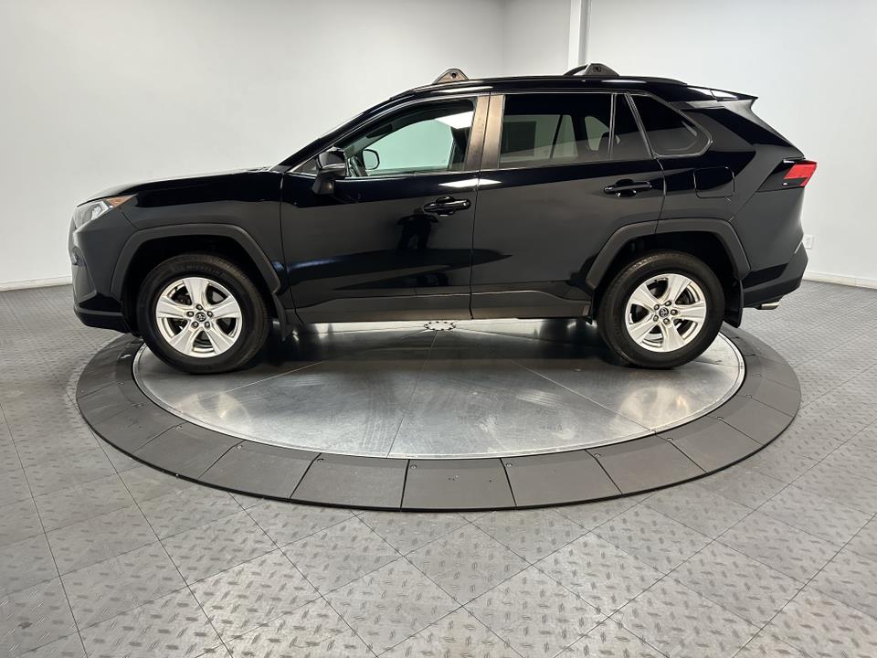 2021 Toyota RAV4 XLE 8