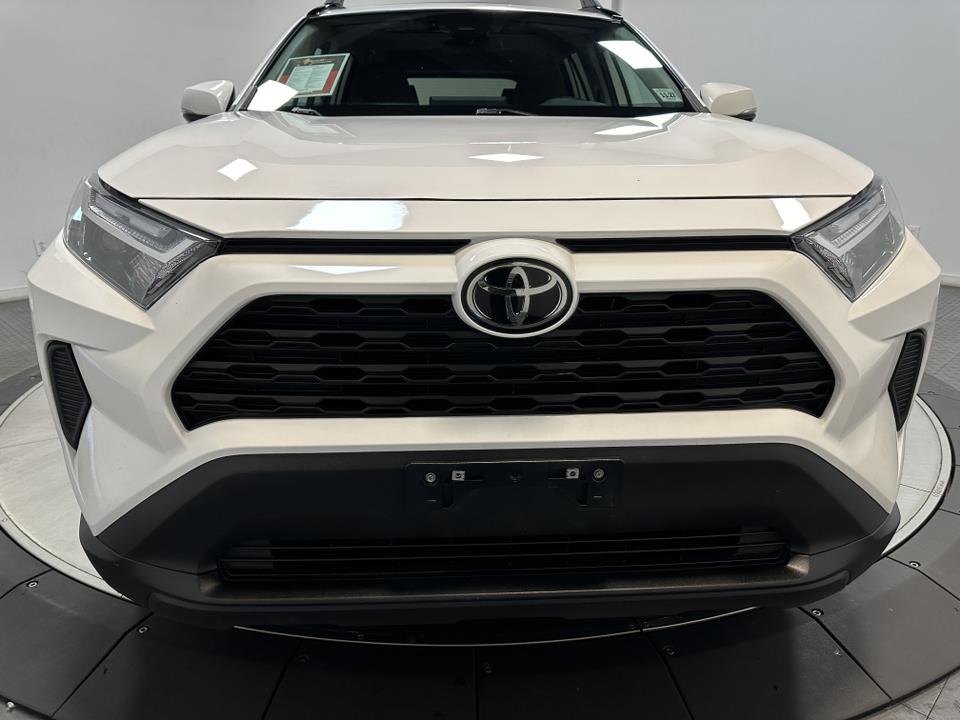 2022 Toyota RAV4 XLE 5