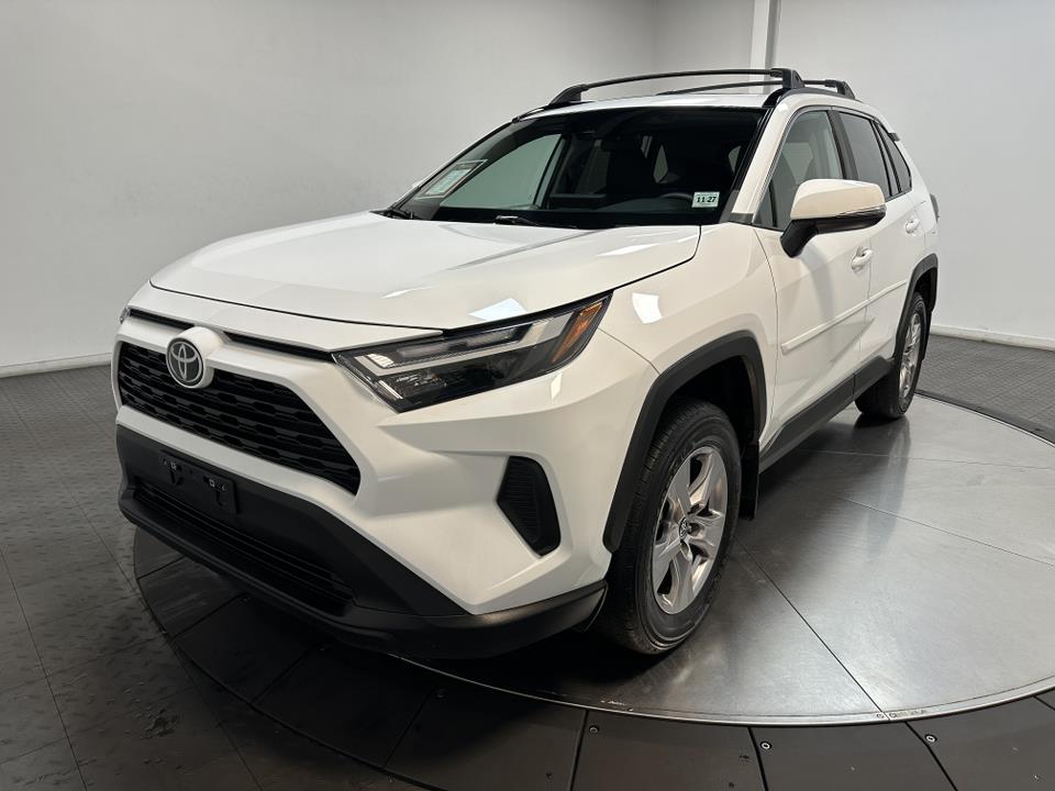 2022 Toyota RAV4 XLE 6