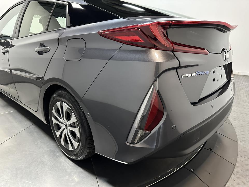 2022 Toyota Prius Prime Limited 10