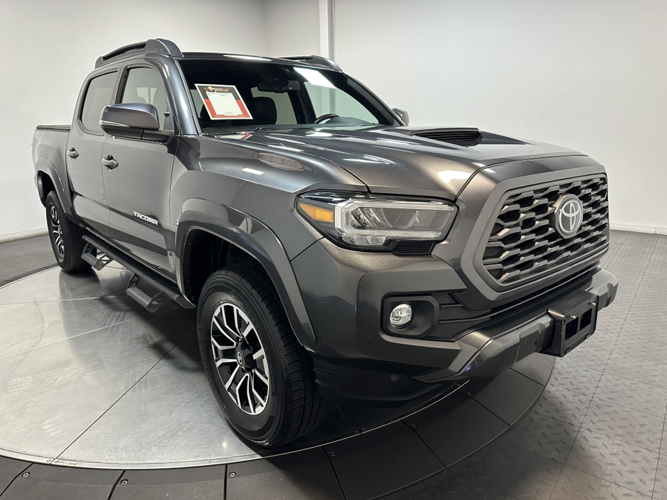 2022 Toyota Tacoma 4WD TRD Sport 2