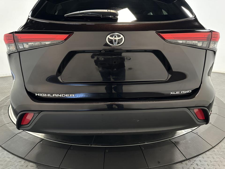 2021 Toyota Highlander XLE 12