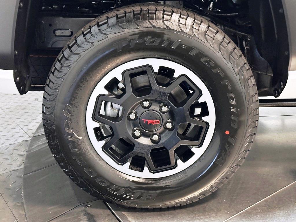 2024 TOYOTA TACOMA TRD Off Road 11