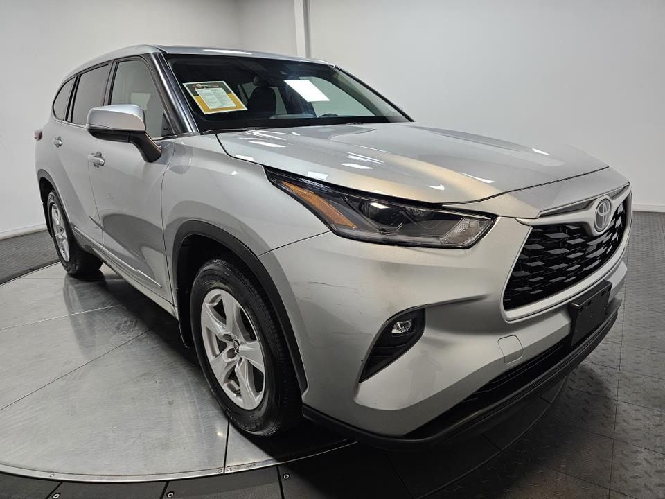 2021 Toyota Highlander LE 2