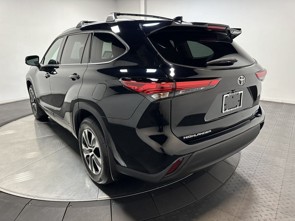 2021 Toyota Highlander XLE 9