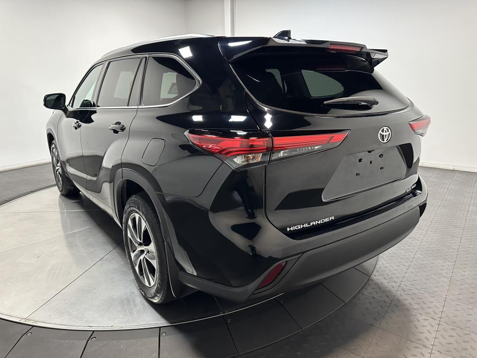 2021 Toyota Highlander XLE 9