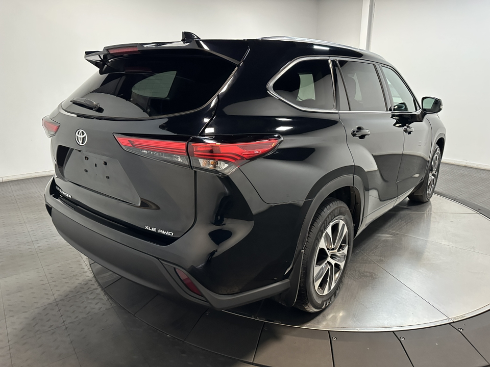 2021 Toyota Highlander XLE 13