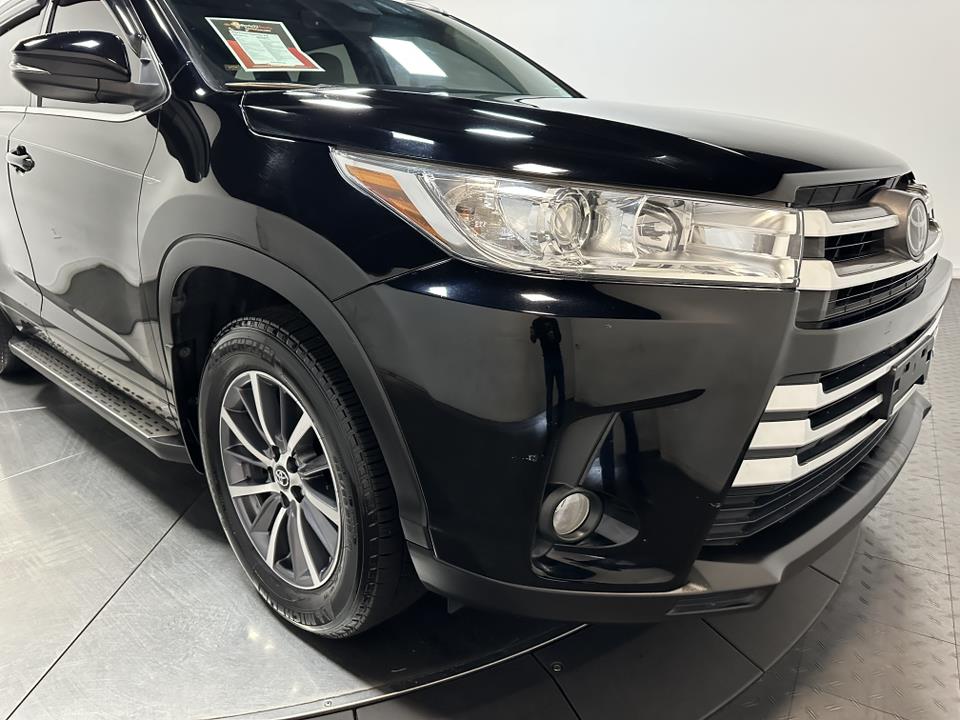 2018 Toyota Highlander XLE 3