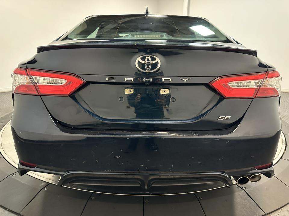 2020 Toyota Camry SE 12