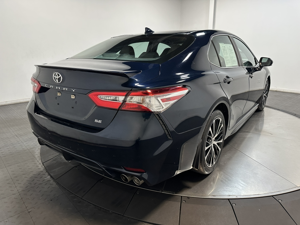 2020 Toyota Camry SE 13