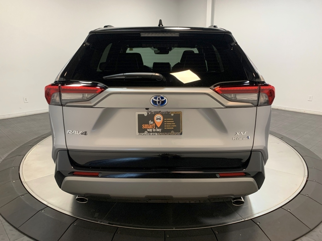 2025 Toyota RAV4 Hybrid XSE 7