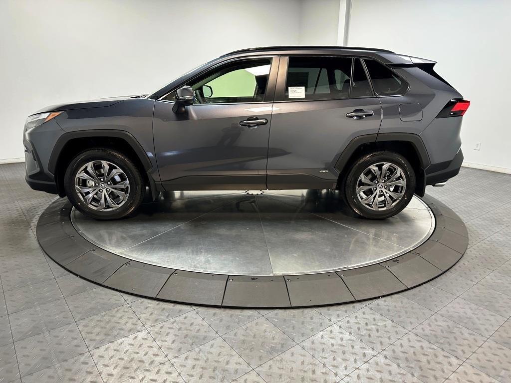 2024 Toyota RAV4 Hybrid XLE Premium 5