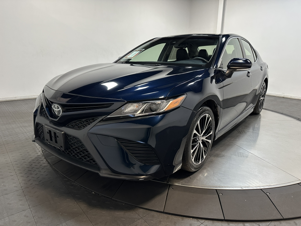 2018 Toyota Camry SE 6